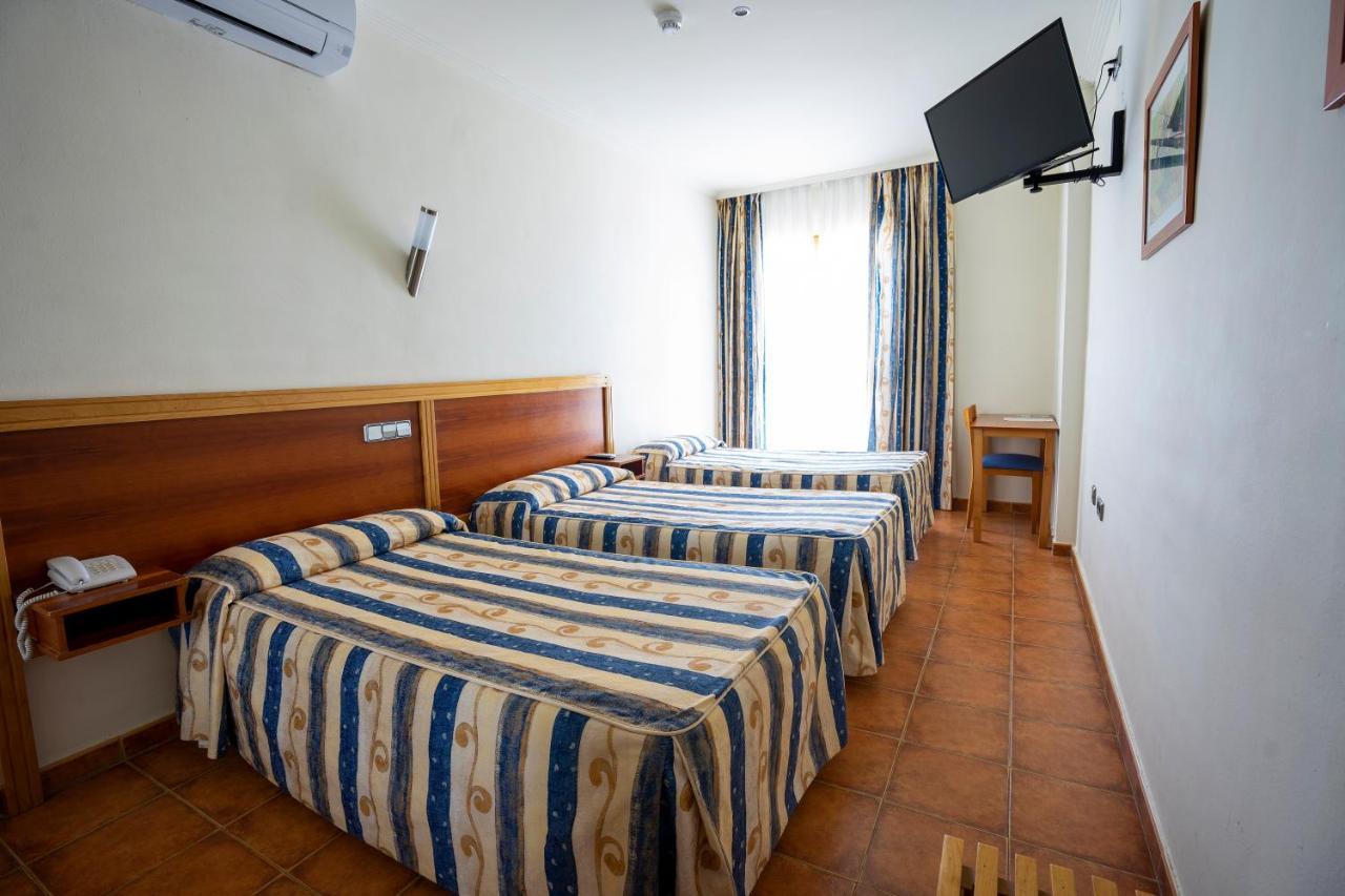 Hotel Los Barruecos By Croma Мальпартіда-де-Касерес Екстер'єр фото